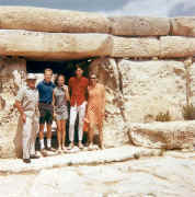 Pic005.jpg (69200 bytes)